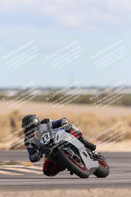 media/Nov-16-2025-Race Pace (Sun) [[8c5fa54630]]/Verified Riders/9-Turn 16 (150pm)/